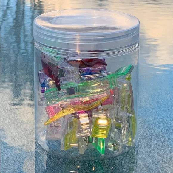 Plastic Push Pin Clips, Colorful Clear ~ 20 Pieces, Variety Colors - Picture 4 of 4